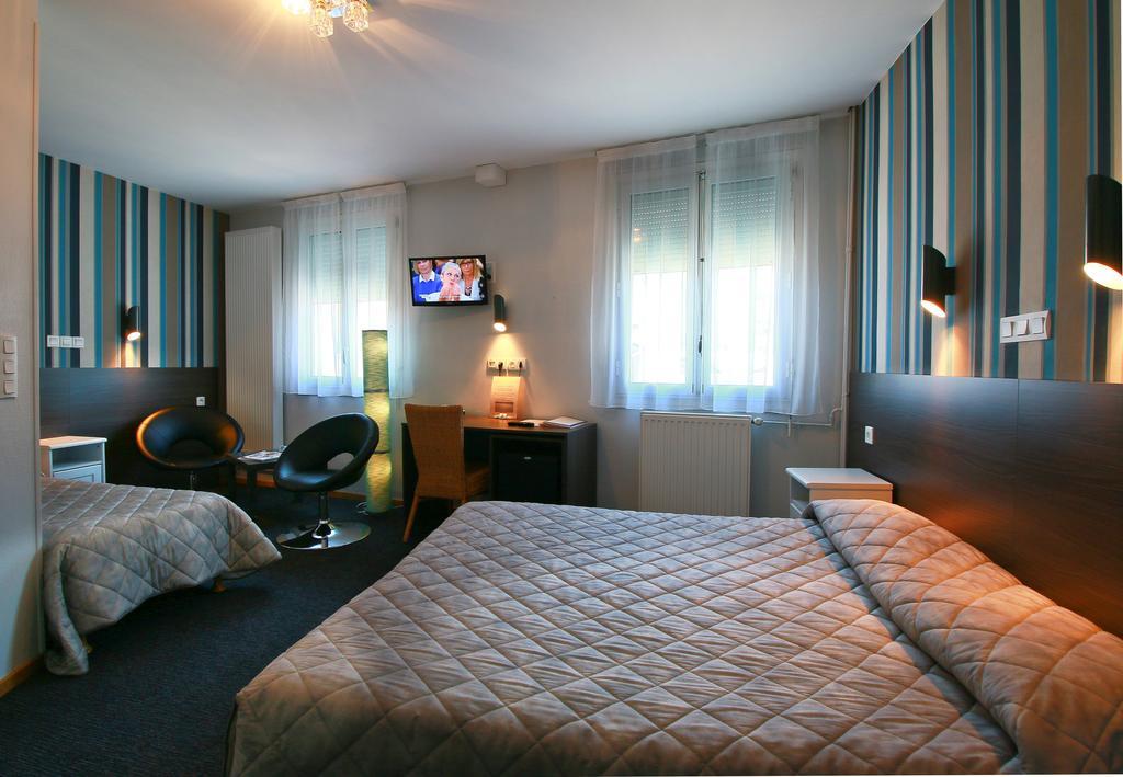 Hotel Panoramic Bagnères-de-Luchon Kültér fotó
