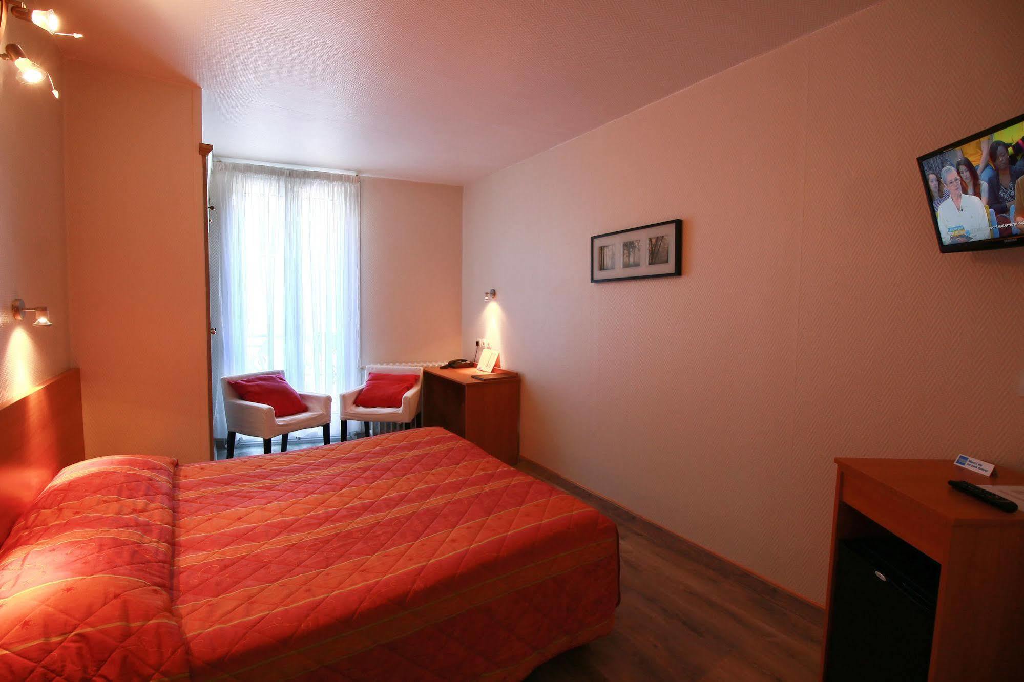 Hotel Panoramic Bagnères-de-Luchon Kültér fotó
